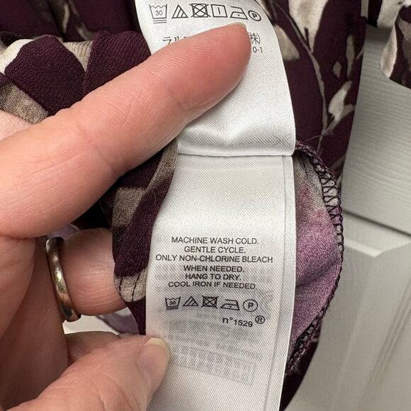 Lauren Ralph Lauren Wine Red Purple Dress, 3/4 bell sleeves, V Neck, Size 4 - Picture 10 of 11